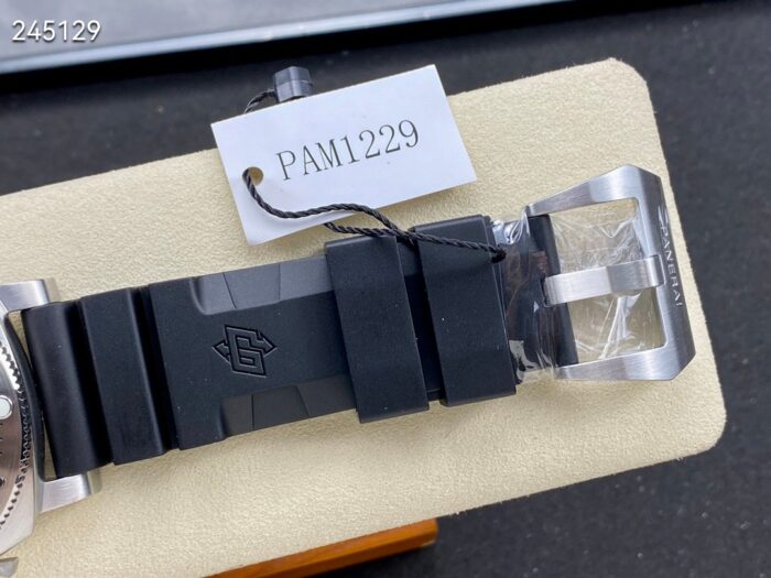 パネライ サブマーシブルPAM01229コピーCal.P.900ムーブメント - 画像 (9)