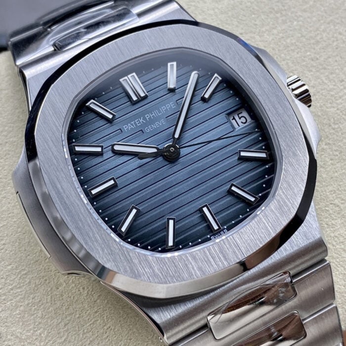 パテック フィリップ ノーチラスコピー5711/1A-010 Cal.324 S Cムーブメント - 画像 (1)
