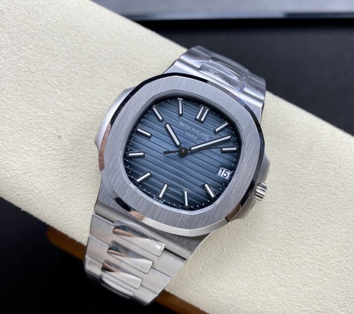 パテック フィリップ ノーチラスコピー5711/1A-010 Cal.324 S Cムーブメント - 画像 (2)