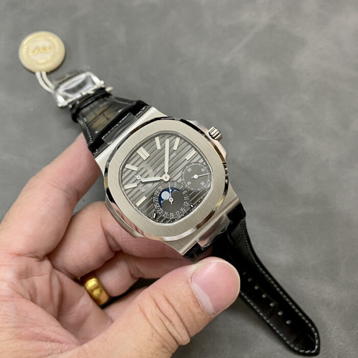 パテック・フィリップノーチラス コピー5712G-001 Cal.240 PS IRM C LUムーブメント - 画像 (1)