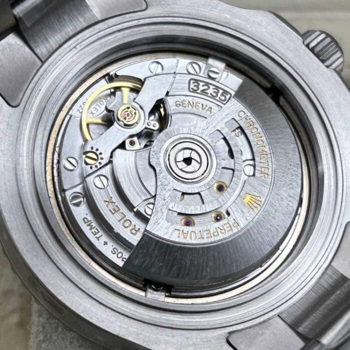 ロレックス ヨットマスターコピー RLXチタン 226627 42mm Cal.3235ムーブメント - 画像 (10)