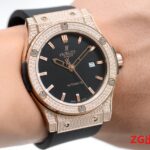 ウブロ 時計コピークラシックフュージョン ダイヤモンド43mm  Asian 自動巻きムーブメント