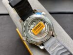 オメガ シーマスターコピー210.32.42.20.01.001 Cal.8800ムーブメント - 画像 (11)