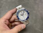 オメガ シーマスターコピー522.30.42.20.04.001Cal.8800ムーブメント - 画像 (2)