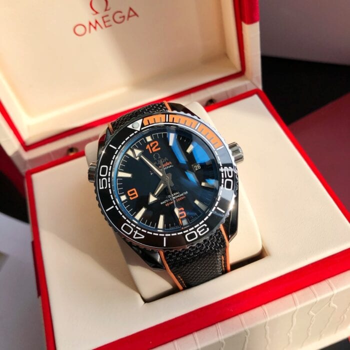 オメガシーマスター偽物 プラネットオーシャン 600M 215.32.44.21.01.001 Miyota日本製ムーブメント - 画像 (4)