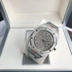 オーデマピゲコピー時計ロイヤルオーク41mm 15500 グレー