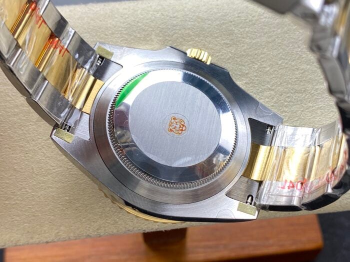 ロレックス サブマリーナーコピー126613LB Swiss ETA社2836-2ムーブメント - 画像 (9)
