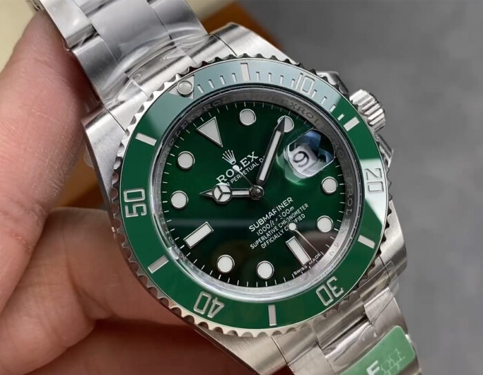 ロレックス サブマリーナーコピー116610LV Swiss ETA社2836-2ムーブメント - 画像 (1)