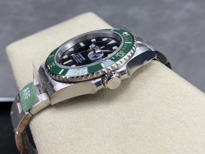 ロレックス サブマリーナーコピー126610LV Swiss ETA社2836-2ムーブメント - 画像 (6)