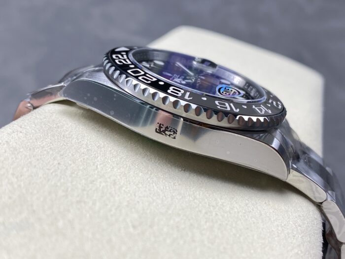 ロレックスコピーGMTマスター II126710GRNR 40MM  Swiss ETA社 2836-2 - 画像 (7)