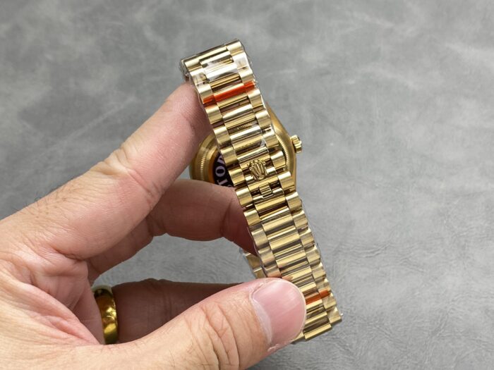 ロレックスコピーデイデイト228238 Swiss ETA社 2836-2 ムーブメント - 画像 (7)