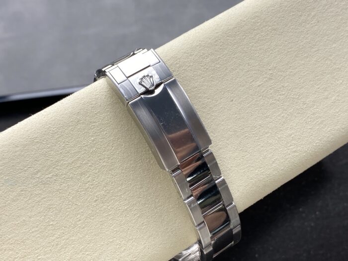 ロレックスコピーGMTマスター II126710GRNR 40MM  Swiss ETA社 2836-2 - 画像 (9)