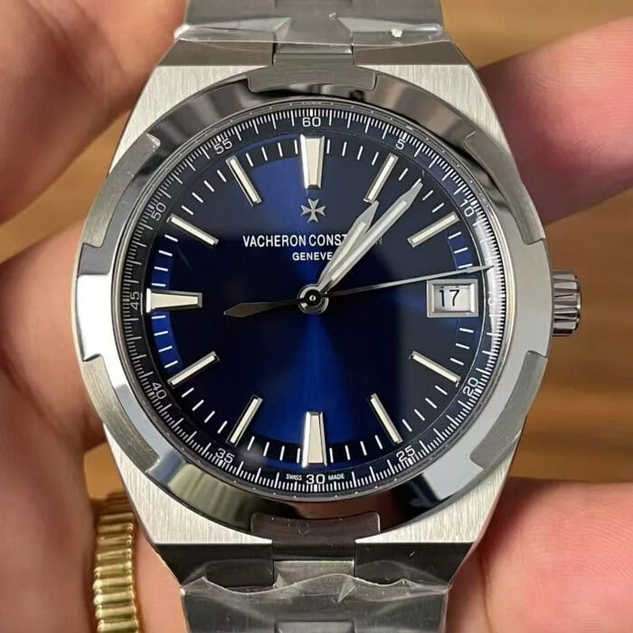 ヴァシュロンコンスタンタンオーヴァーシーズ 4500V/110A-B128スーパーコピー時計  クローンCal.5100ムーブメントZF工場出品 - 画像 (2)