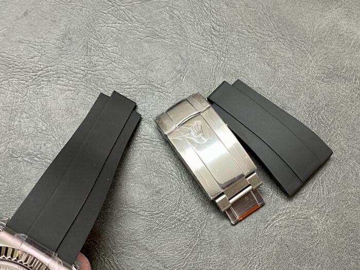 ロレックス スカイドゥエラー コピー時計M336239 0003 42mm ラバーベルトホワイト文字盤 - 画像 (6)