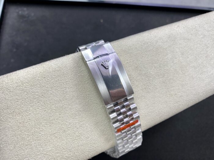 ロレックス スカイドゥエラーレプリカ製品42 mm 336934 0006 ホワイト文字盤 - 画像 (7)