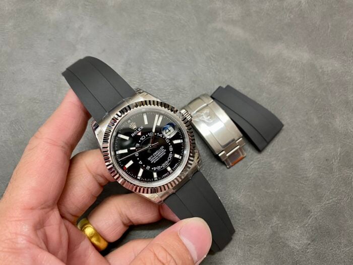 ロレックス スカイドゥエラー コピー時計 M336239 0002 42mm ラバーベルトブラック文字盤 - 画像 (6)