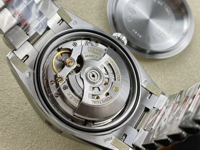 ロレックスデイデイト偽物m228236 0018 40mm クローンcal.3255ムーブメントARF工場 - 画像 (9)
