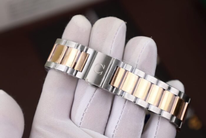 オメガ スーパーコピーシーマスター GMT Cal.8605ムーブメントVS工場 - 画像 (6)