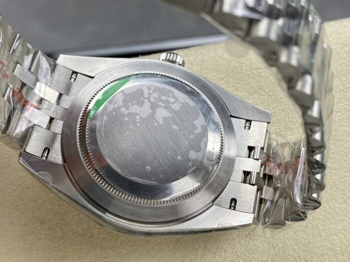 ロレックスデイトジャストスーパーコピーM126334 0020 41ホワイトシェル8Pダイヤ Cal. 3235ムーブメントARF工場 - 画像 (9)