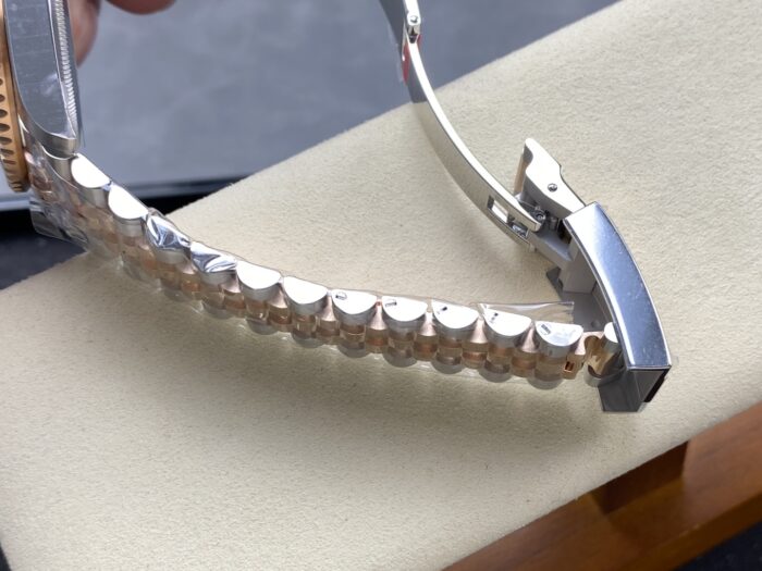 ロレックス ＧＭＴマスターII 126711CHNRコピー MIYOTA 8215ムーブメント搭載 - 画像 (7)