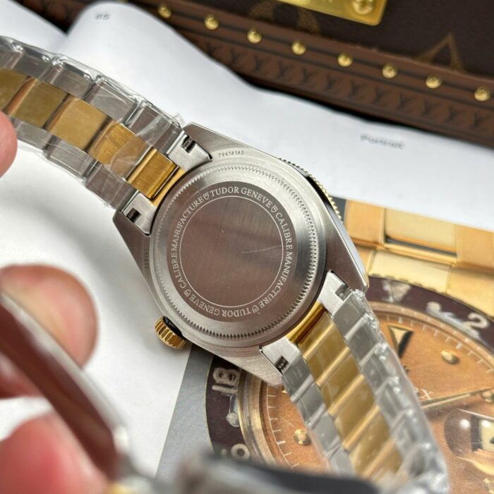 チューダーコピーブラックベイ GMT S&GM79833MN Cal.MT5652ムーブメント - 画像 (11)