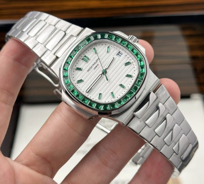 パテック フィリップノーチラス5711コピーホワイト文字盤 - 画像 (2)