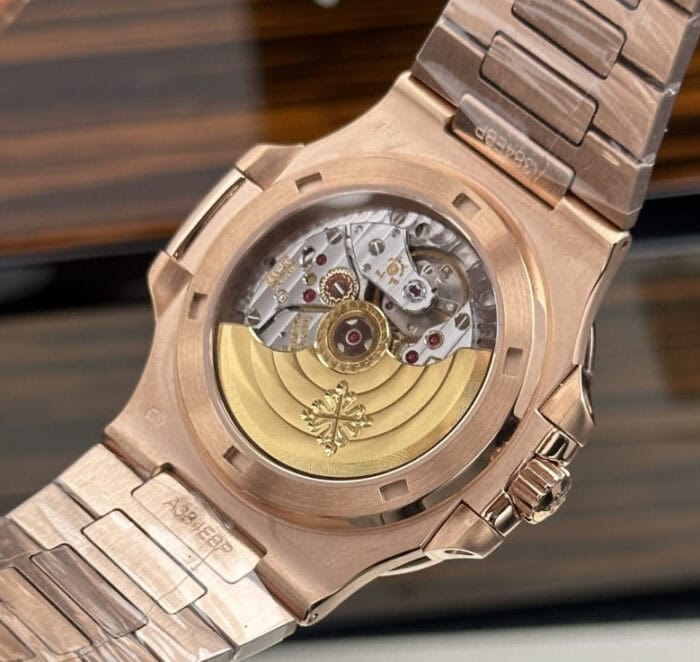 パテック フィリップノーチラスコピー5723/112R-001 cal.26‑330 S C自動巻き - 画像 (8)