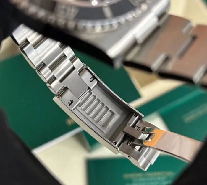 ロレックス サブマリーナー124060コピーcal.3230ムーブメントVS工場 - 画像 (6)