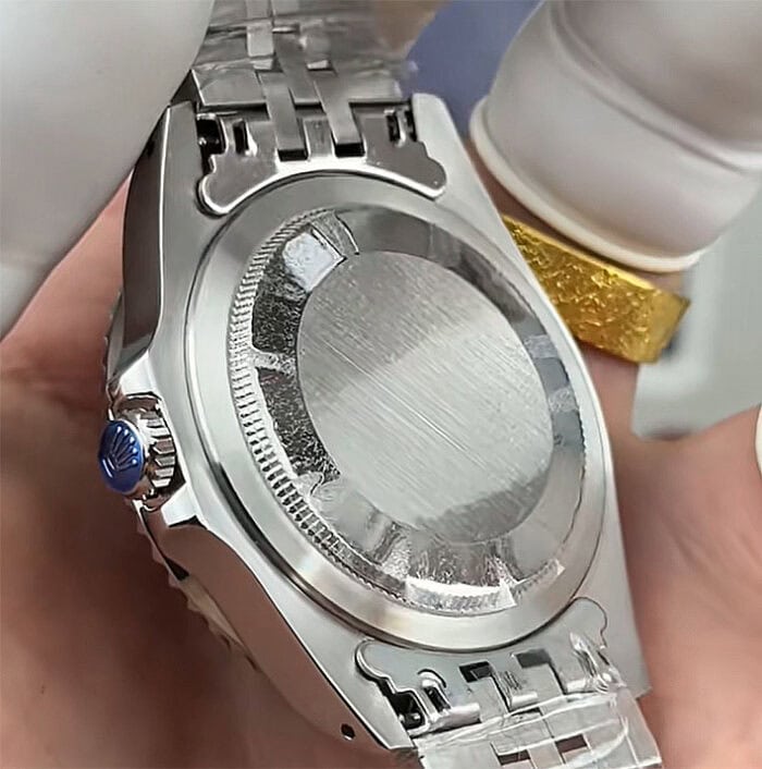 ロレックス GMTマスターコピー Ref.16750 黒×赤ベゼル Cal.3135ムーブメント - 画像 (6)