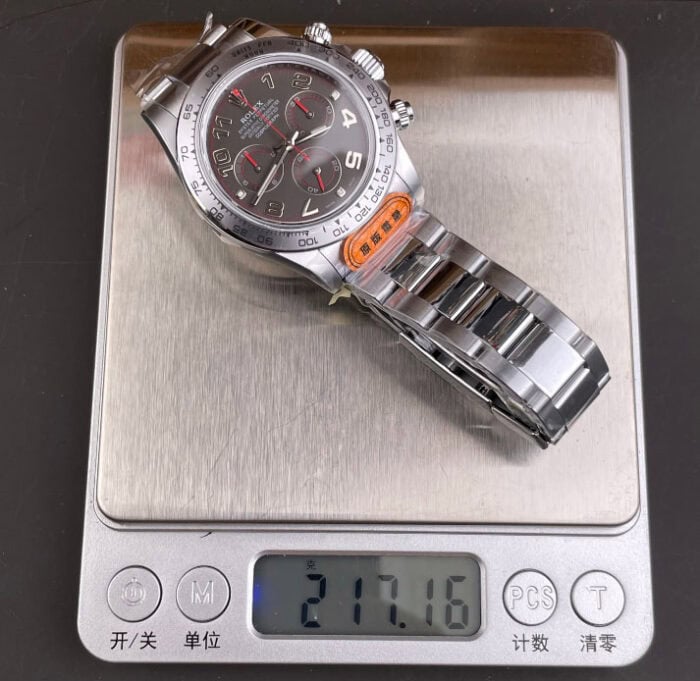 デイトナ116509スーパーコピーcal.4130搭載 CBD工場加重版220g - 画像 (4)