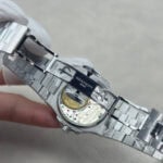 パテック フィリップ コピーノーチラス5610/1P-001 50周年記念38mm - 画像 (9)