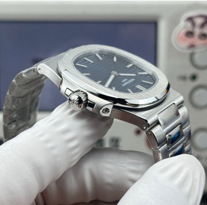 パテック フィリップ コピーノーチラス5610/1P-001 50周年記念38mm - 画像 (7)